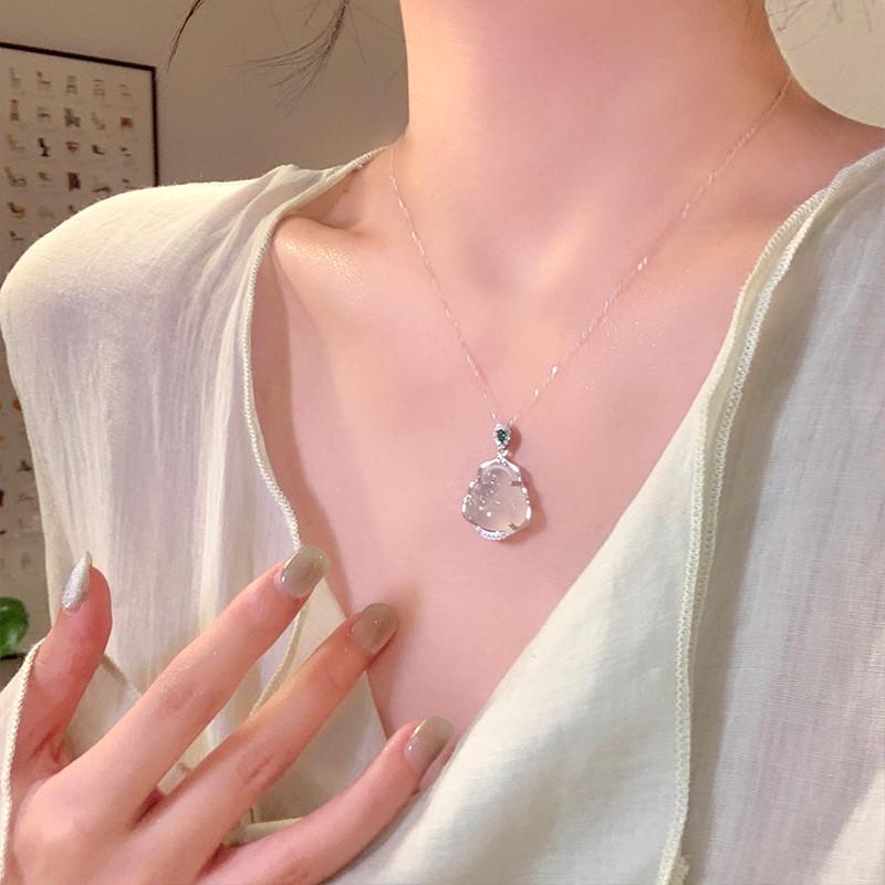 レディース 925シルバー 純銀ネックレス カルセドニー ペンダント 上品な鎖骨チェーン デイリーユース 夏アクセサリー ギフト用 ファッション シンプルデザイン 単一サイズ 925 銀 白玉ネックレス 証明書付き