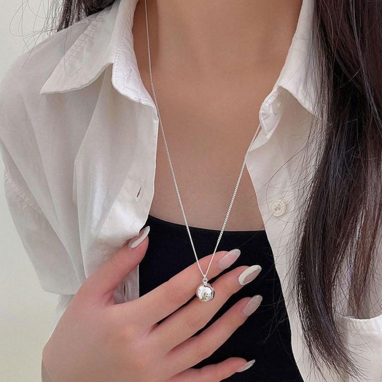 レディース シンプル ボール ペンダント ロングネックレス シルバー ゴールド ファッションアクセサリー デイリールック ポイント ロングチェーン 友情プレゼント