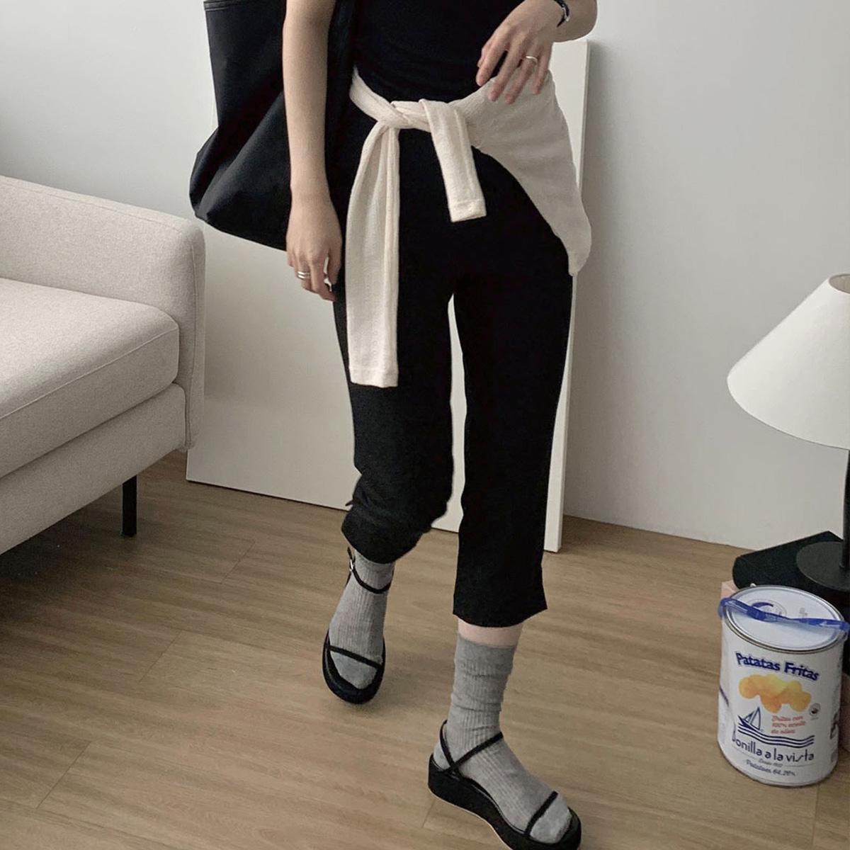 [自社制作/ロング丈発売] Capri Pants 7分丈 スリムフィット ハイウエスト スパンデックス Bermuda Slit Shorts (ブラック)
