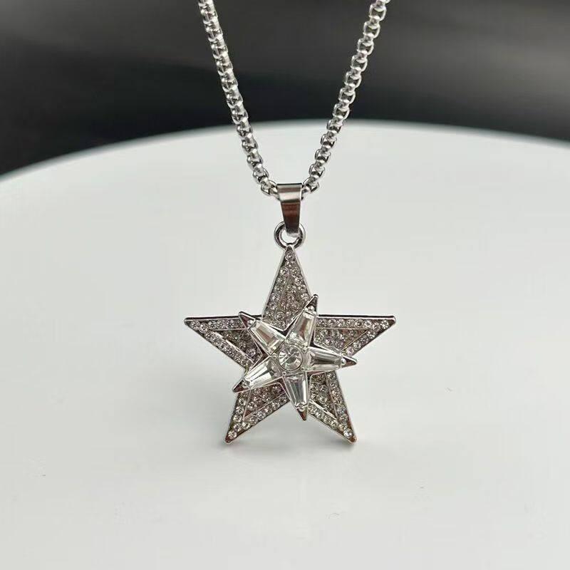 ヒップホップスタイル メンズネックレス ストリートファッション ペンダントジュエリー 個性的アクセサリー トレンディなデザイン 長さ調節可能 デイリールックにマッチ 60cm以上 長さ調節可能 様々なスタイル演出可能 ファッション