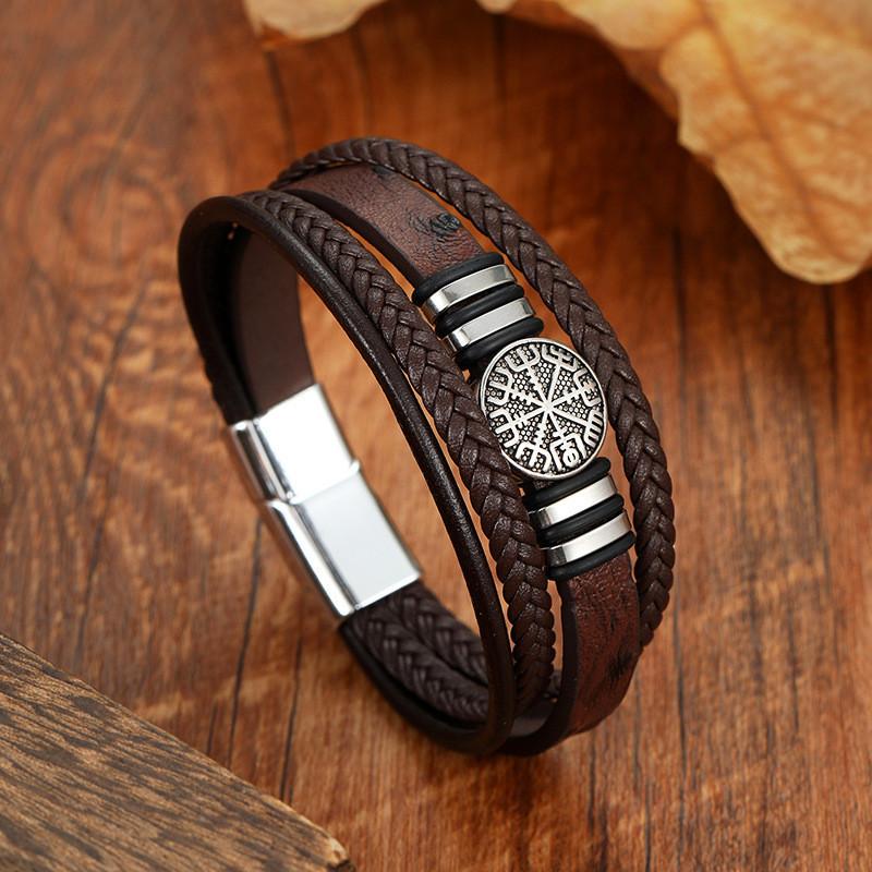 メンズ レザーブレスレット ヨーロッパスタイル 多層デザイン パンク センスのあるブレスレット 男性 ファッションアクセサリー スタイリング 単一サイズ ブラック