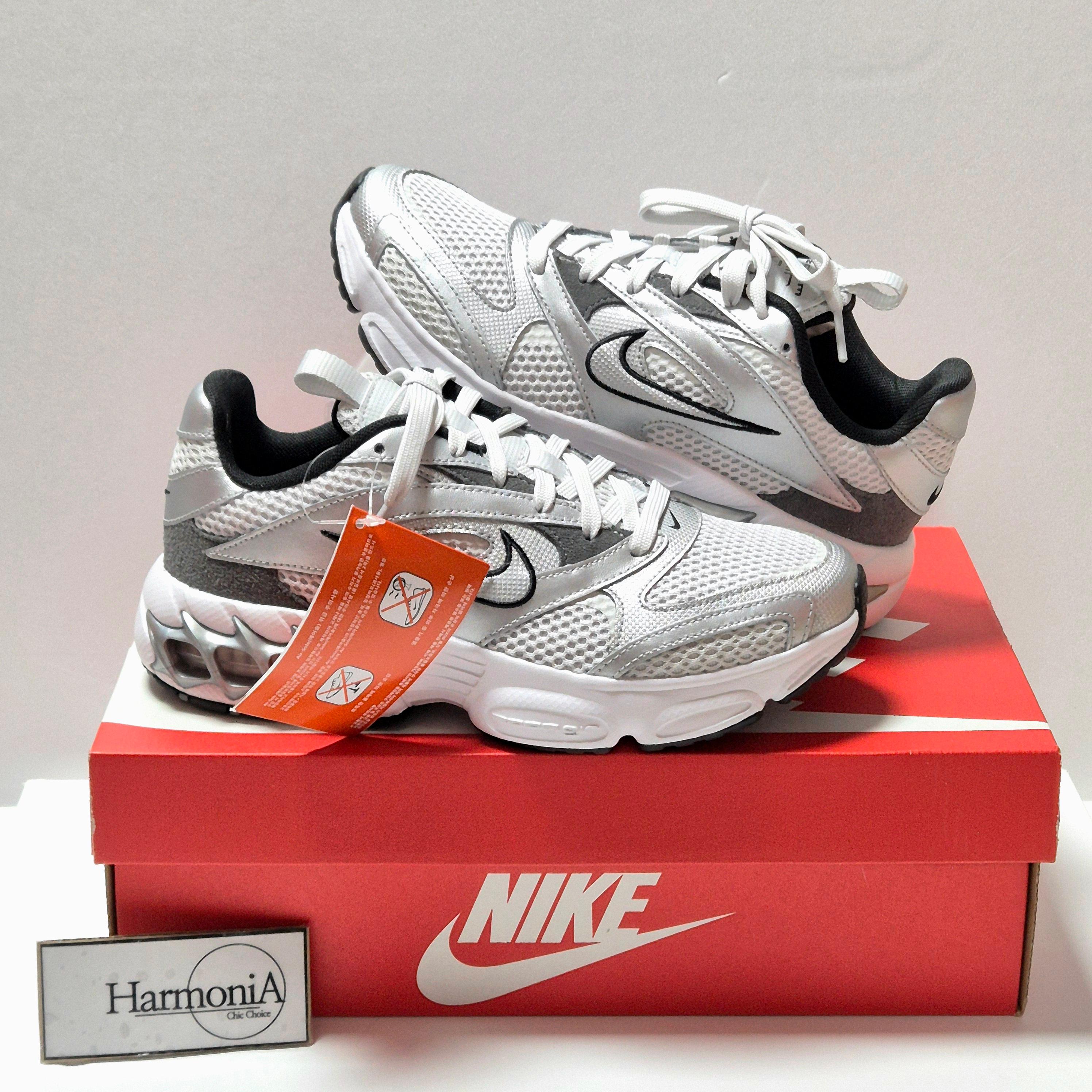 [国内店舗版] NIKE ZOOM AIR FIRE METALLIC SILVER ウィメンズ ランニングシューズ スニーカー DR7852-001