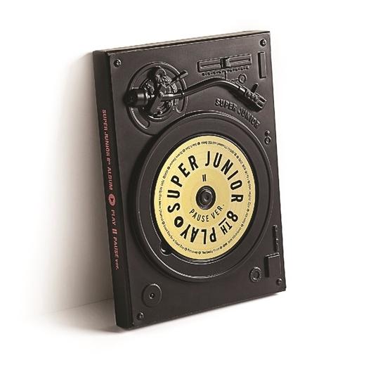 PAUSEバージョン CD SUPER JUNIOR 8th Album PLAY Pause 雨のように去らないで Black Suit