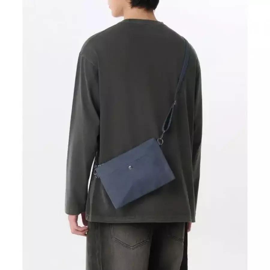 MUSINSA STANDARD ウォッシュドキャンバス サコッシュ [ネイビー] MEEBG8B54-NA