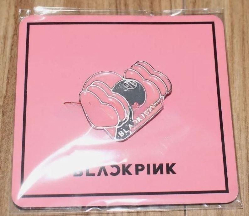 (BLACKPINK 2018 ツアー ハートピンバッジ) BLACKPINK 2018 TOUR IN YOUR AREA SEOUL OFFICIAL GOODS PIN BADGE HEART