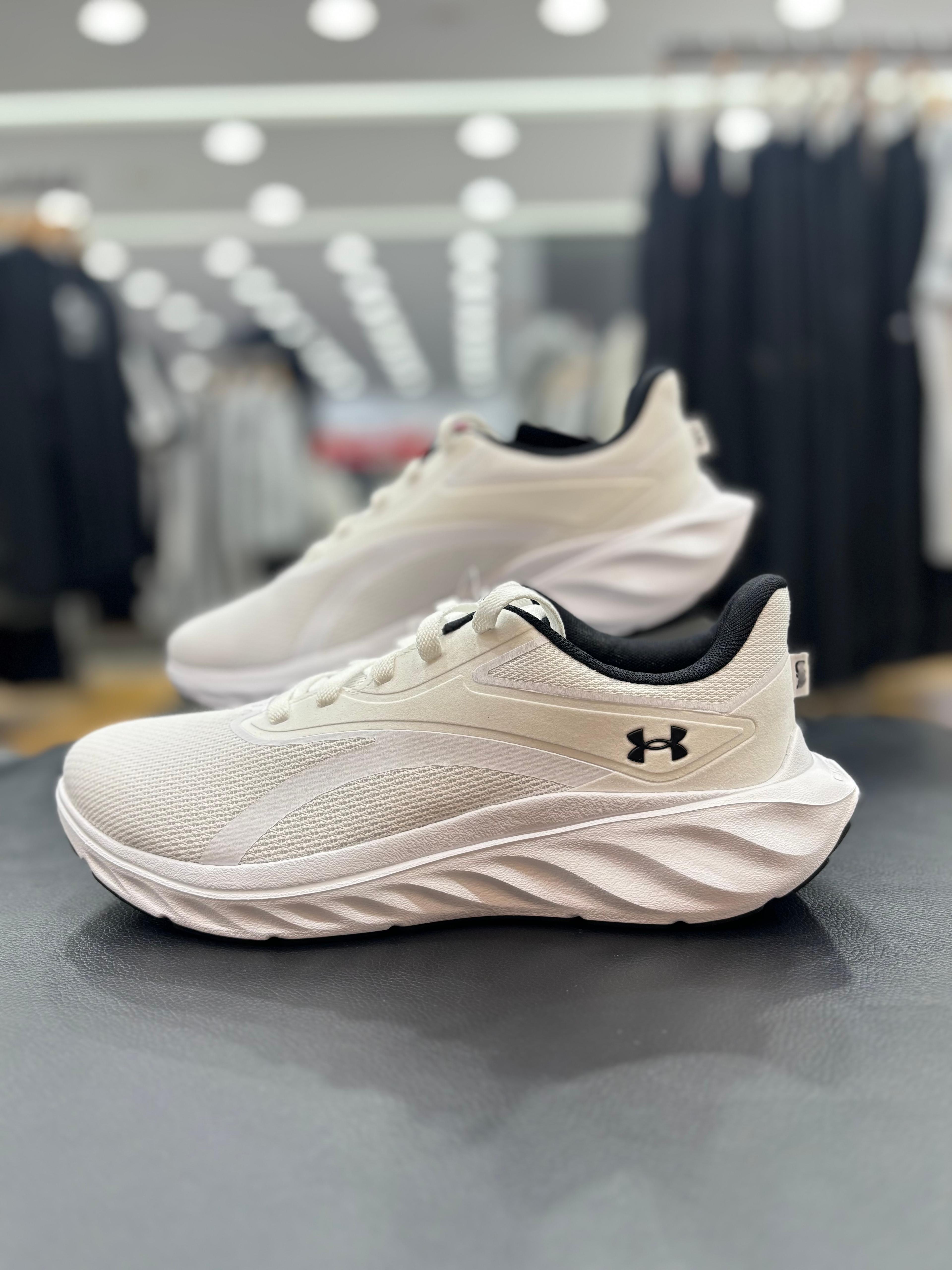 UNDER ARMOUR メンズ スニーカー ランニングシューズ ジム クッション ランニング 軽量 UA アセント 6009827-100