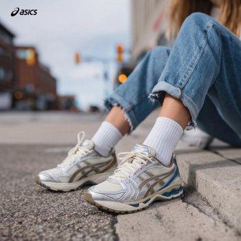 ASICS WOMENS GEL-KAYANO 14 クリーム ペッパー 男性用 女性用 ランニングシューズ スニーカー 1202A056-113