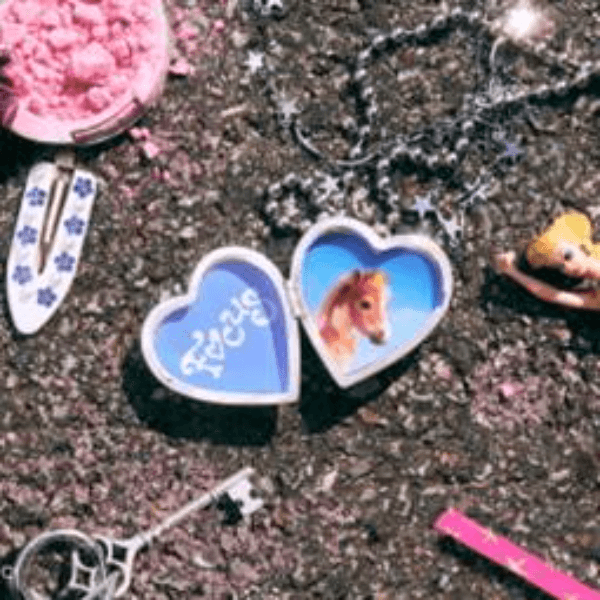 HEARTS2HEARTS - 미니1/FOCUS [HEART LOCKET Ver.]