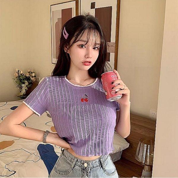 [하프클럽] 티셔츠 반크롭 체리 자수 여성 상의 데일리룩