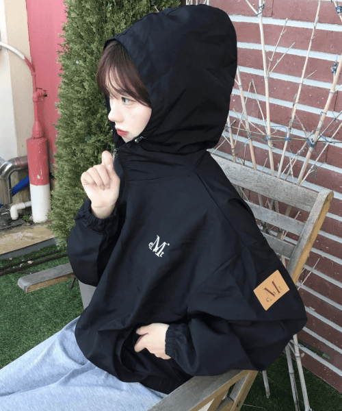 [무센트] 밀란 시그니처 로고 후드 바람막이 윈드브레이커 P00000ZJ